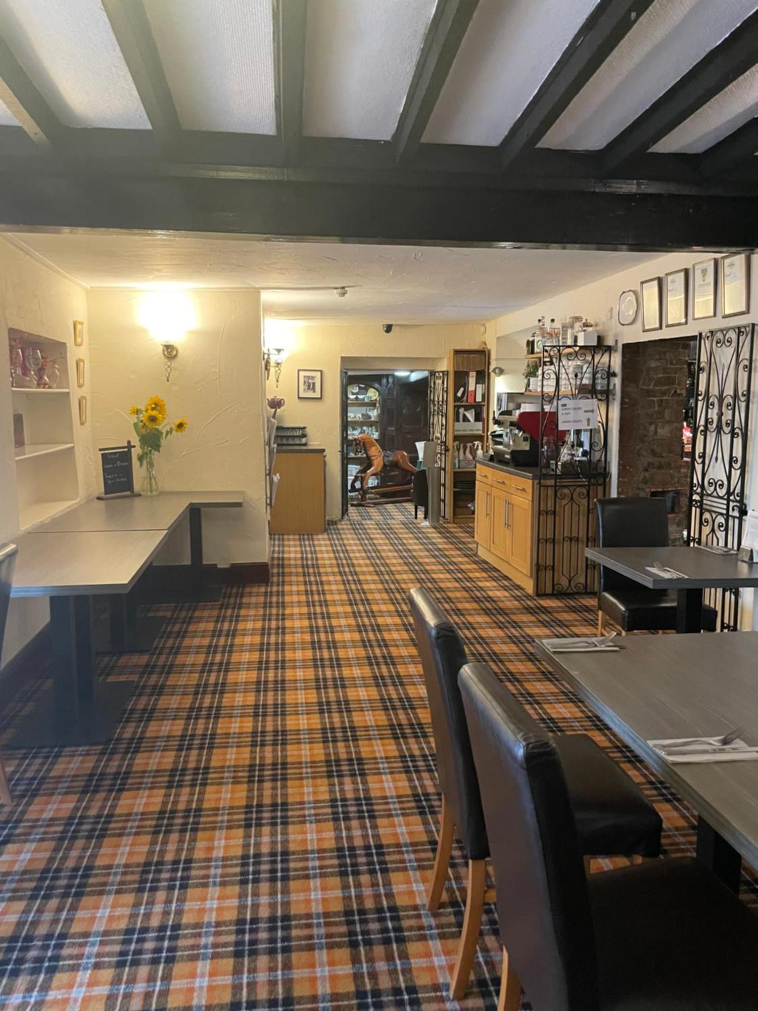 Inn The Dog & Partridge Country